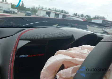 2020 Ferrari 812 Superfast z USA, uszkodzony, nr VIN ZFF83CLA5L0248976